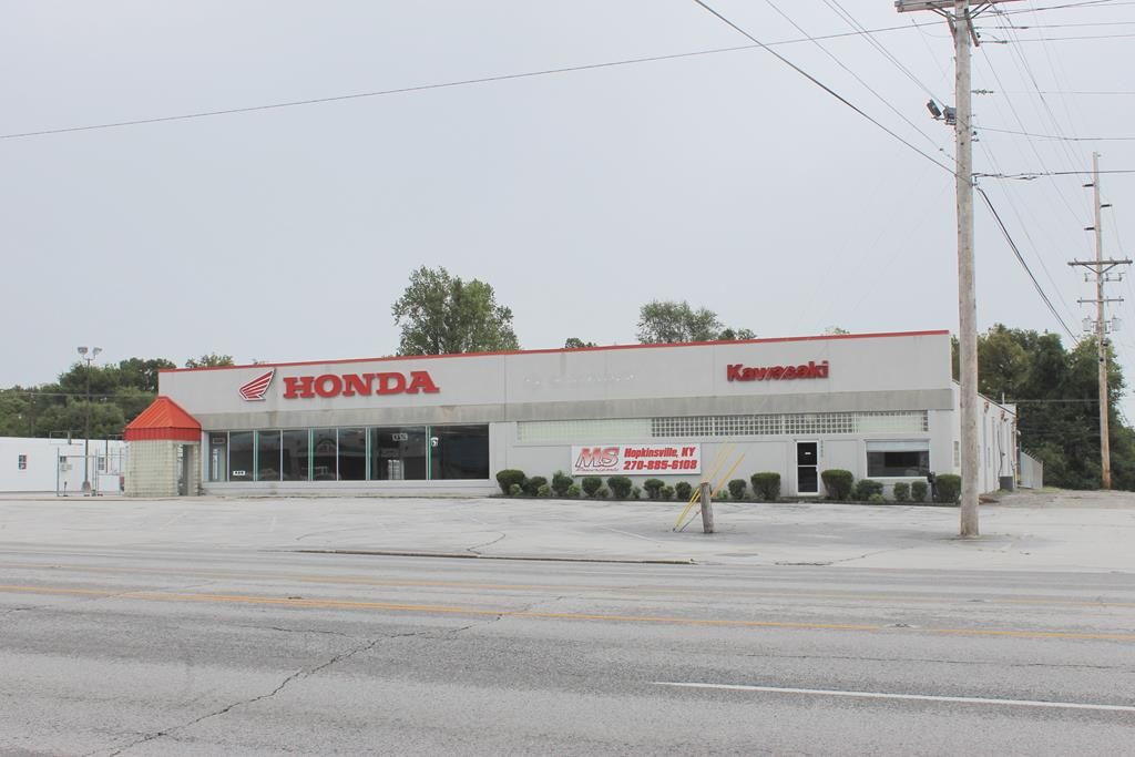 2420 Ft Campbell Blvd, Hopkinsville, KY Studio Single