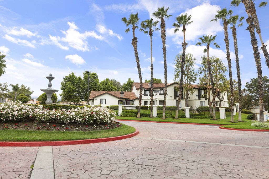 1885 San Remo Dr #5-208, Corona, CA 92882