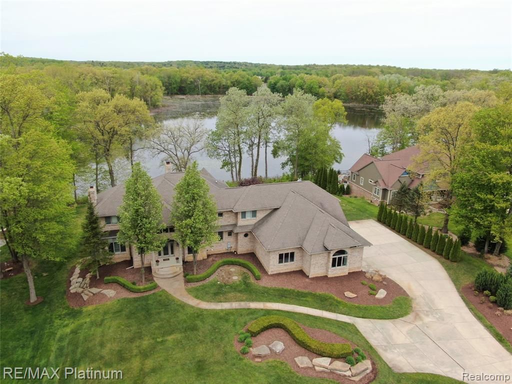 4759 Lakeshire Dr, Howell, MI 48843 Trulia