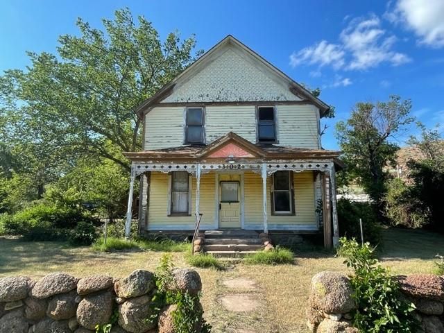 302 W Mountain Ave, Granite, OK 73547
