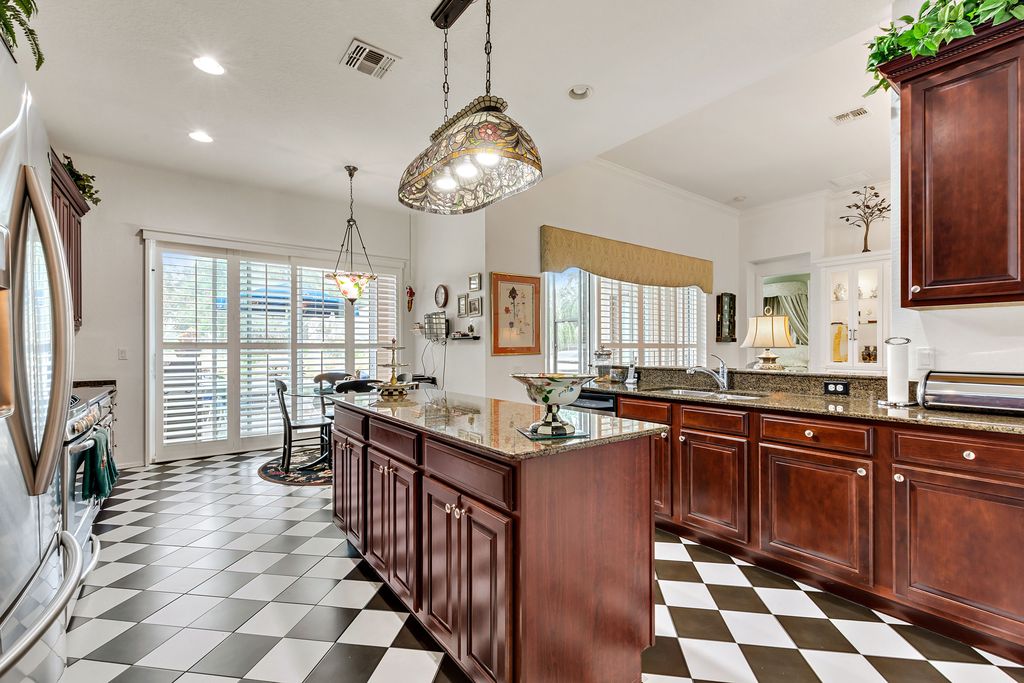502 Cadiz Dr, Davenport, FL 33837