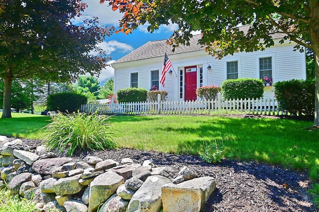 645 Cherry Valley Rd, Gilford, NH 03249