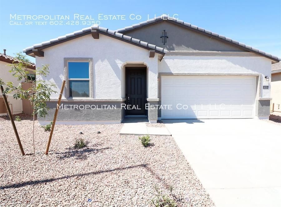 8216 E Juanita Ave, Mesa, AZ 85209