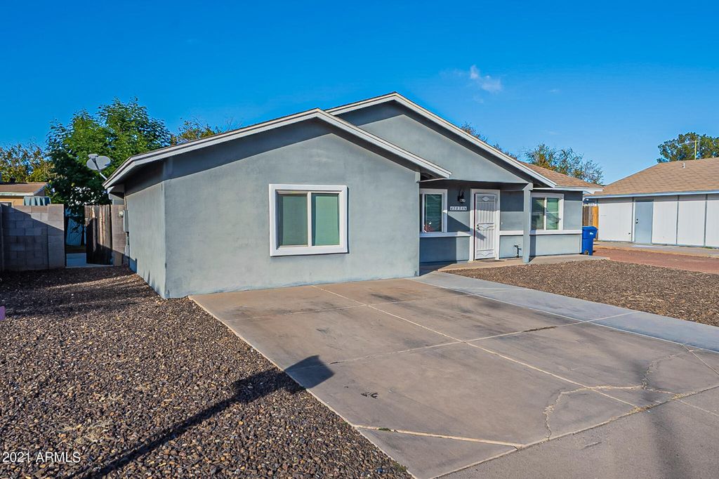 2834 E Coralbell Ave, Mesa, AZ 85204