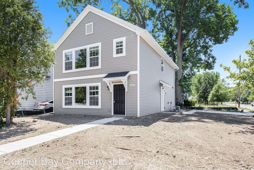 1208 W Ottawa St, Lansing, MI 48915