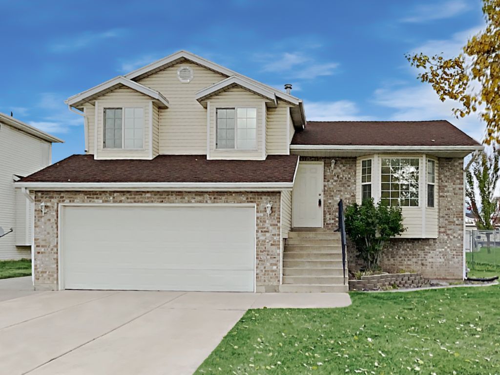 1718 N 2225 W, Clearfield, UT 84015