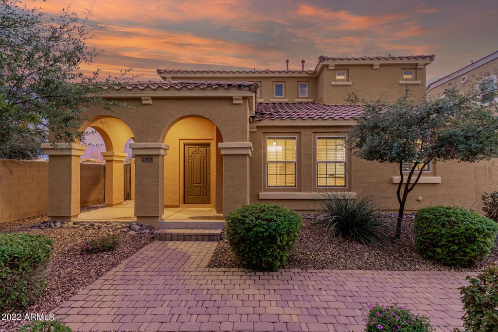 2239 S Ponderosa Dr, Gilbert, AZ 85295