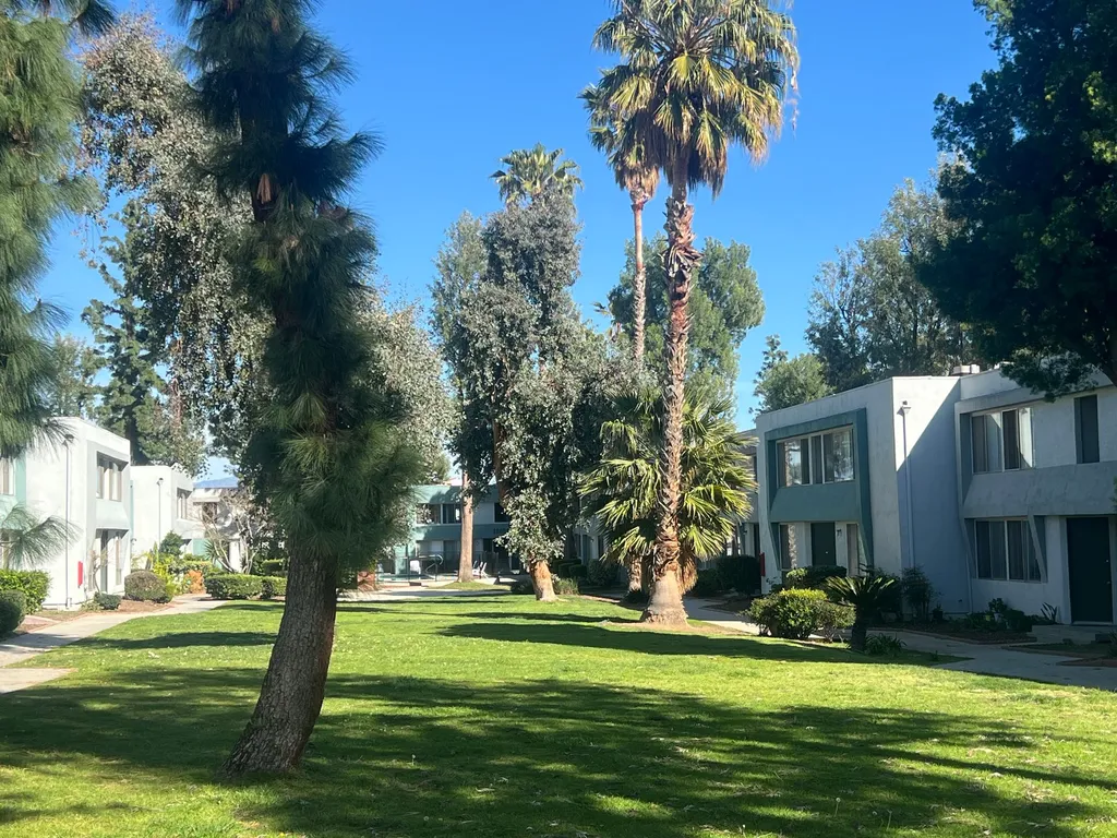 Lurline Gardens LHP - Chatsworth, CA - Trulia | Trulia