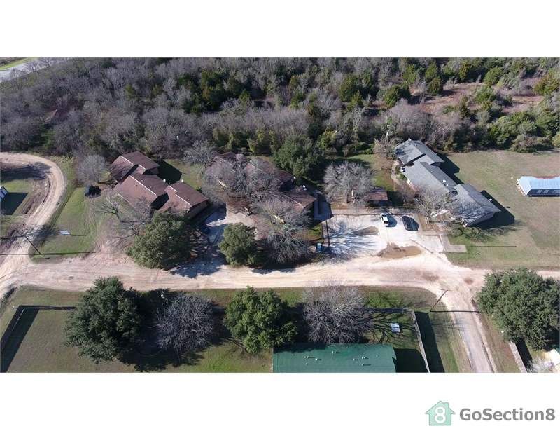 518 E Cypress St 8, Lott, TX 76656 Trulia