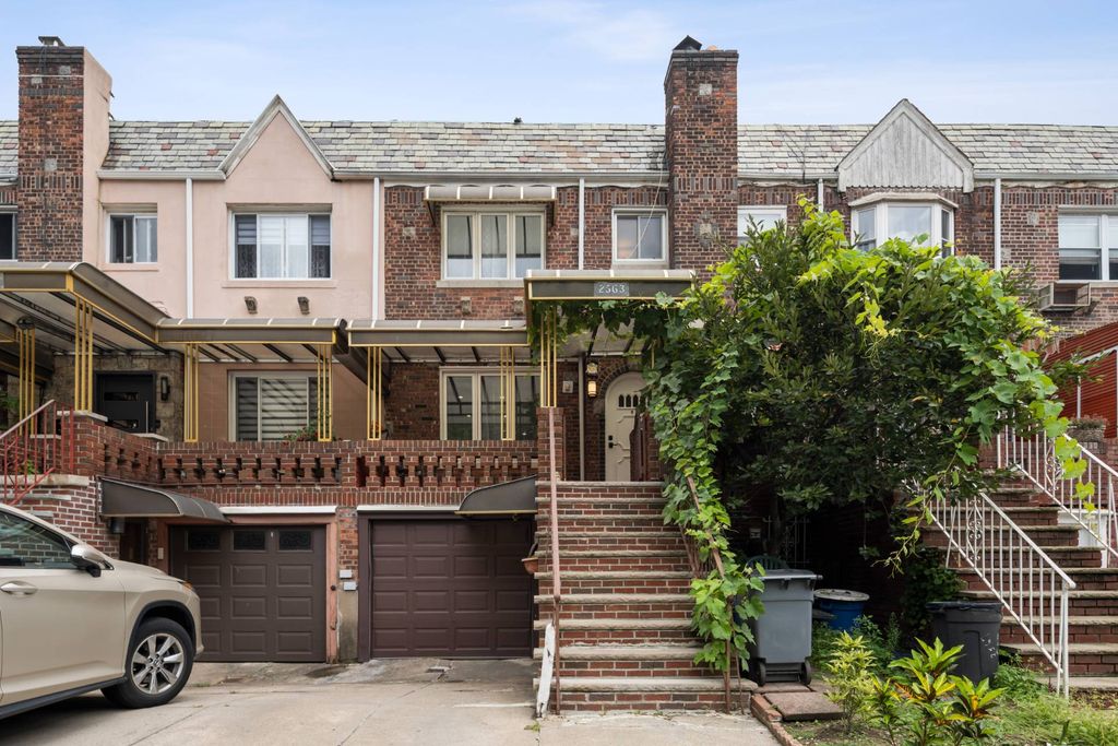 2463 E 6th St, Brooklyn, NY 11235