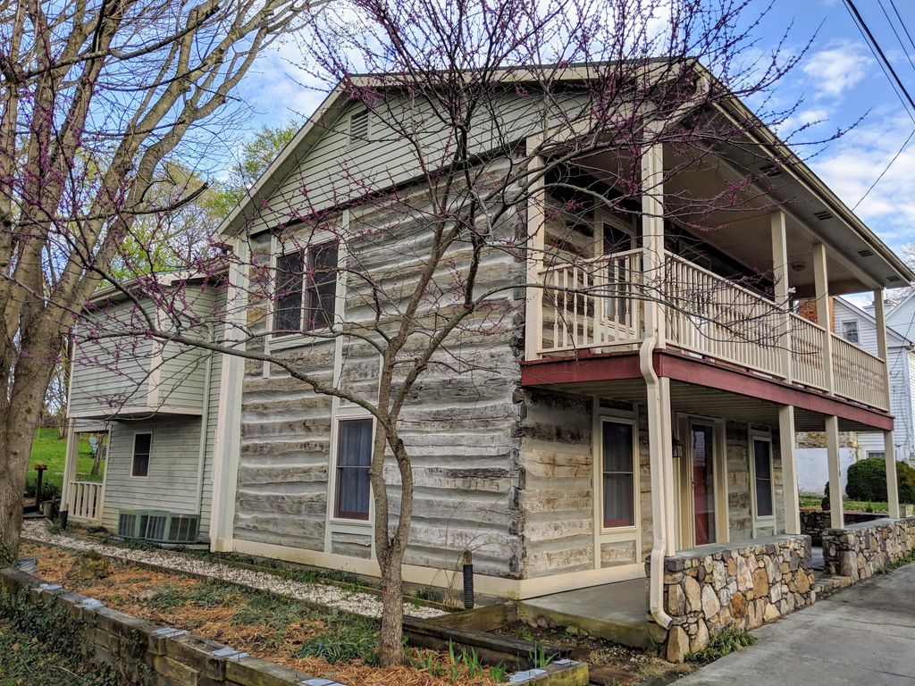 110 S Church St, Fincastle, VA 24090 Trulia