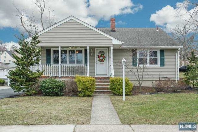 50 Woodside Ave, Hasbrouck Heights, NJ 07604