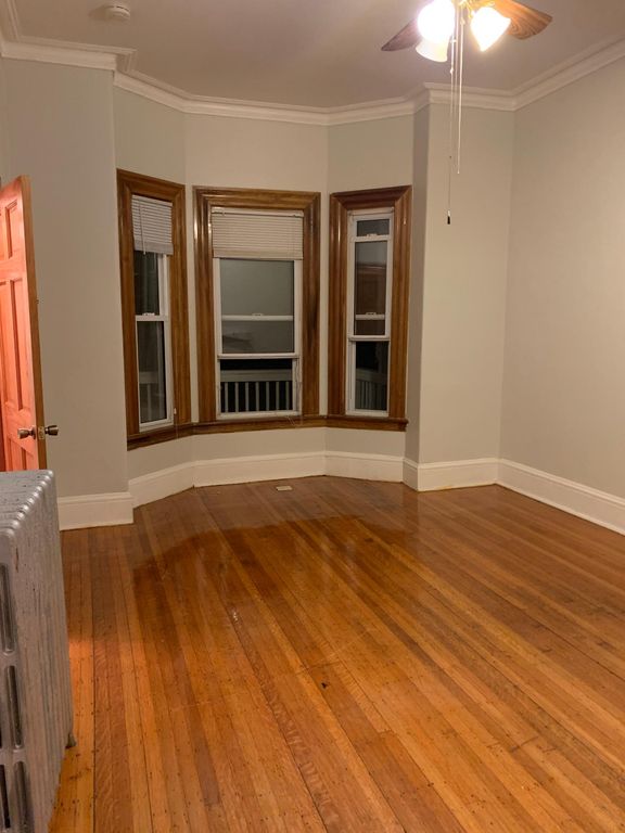 8 Evergreen Ave #1, Somerville, MA 02145