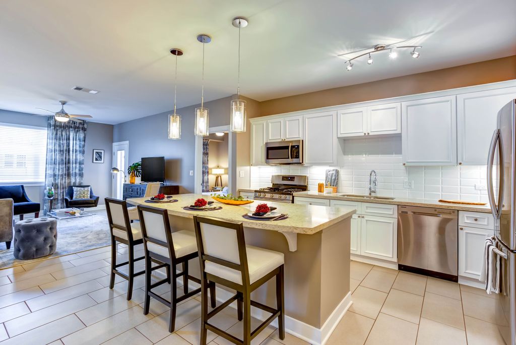 500 Station Apartments Aurora, IL Trulia