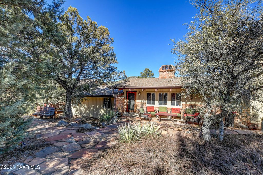15 Manzanita Ct, Prescott, AZ 86305