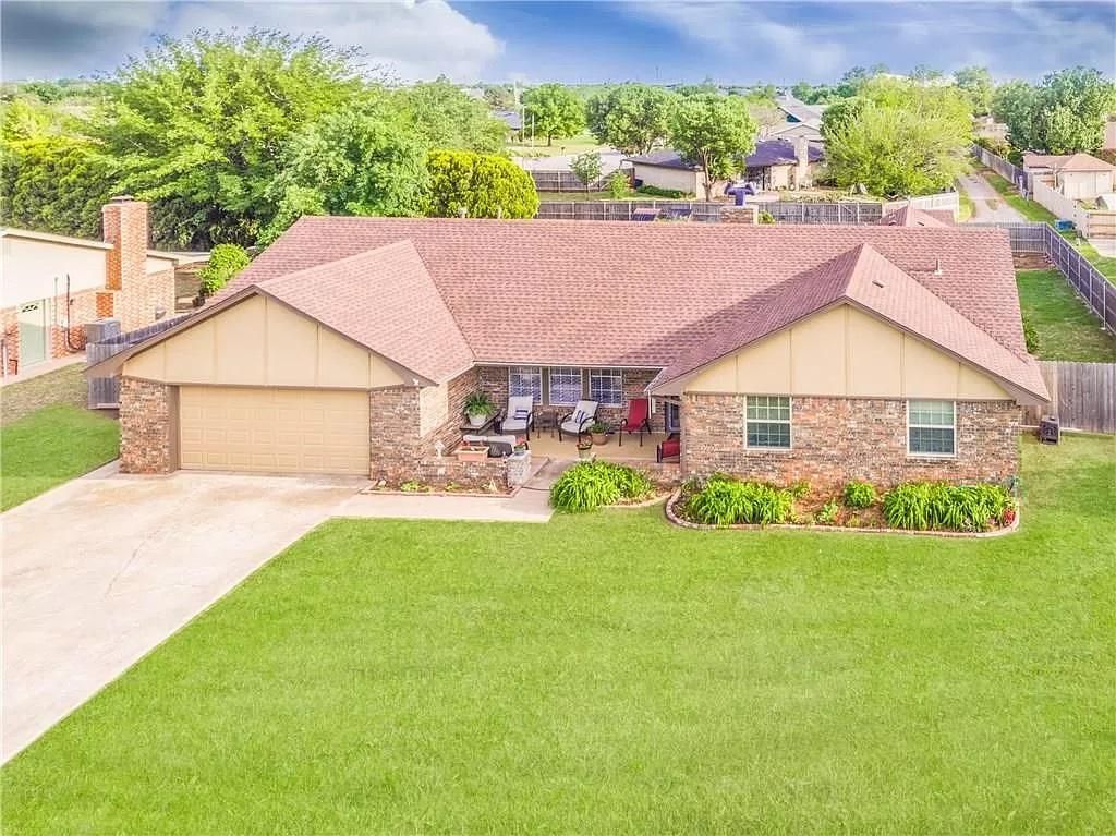 1008 Prairie Dr N, Altus, OK 73521