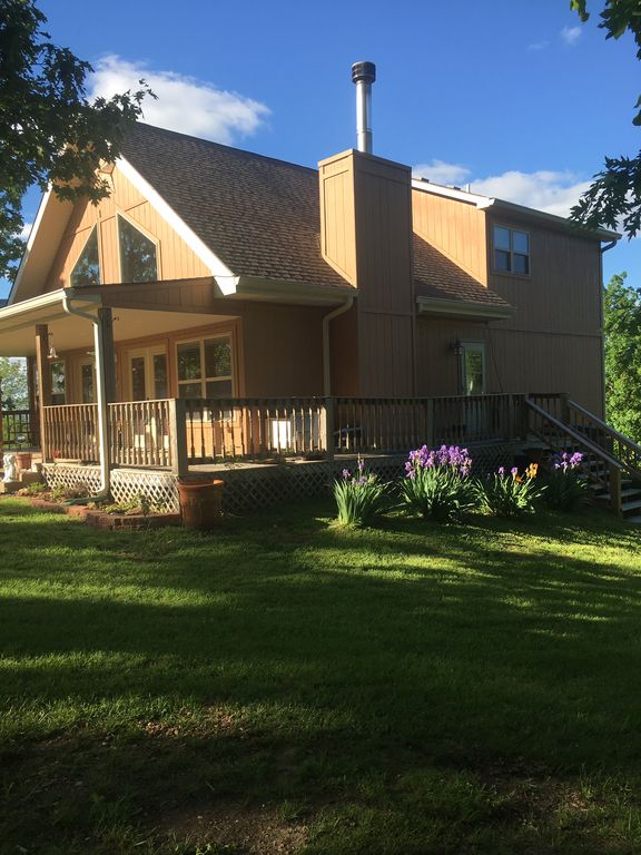 19455 WOODS ROCK Rd, Warsaw, MO 65355