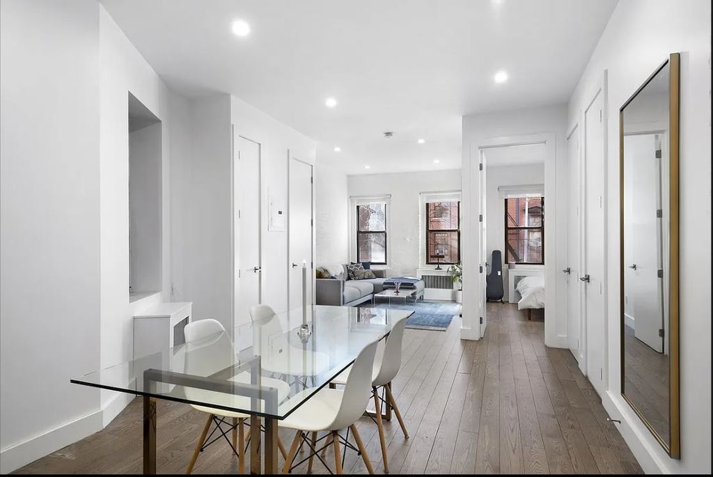 223 E  3rd St #22, New York, NY 10009