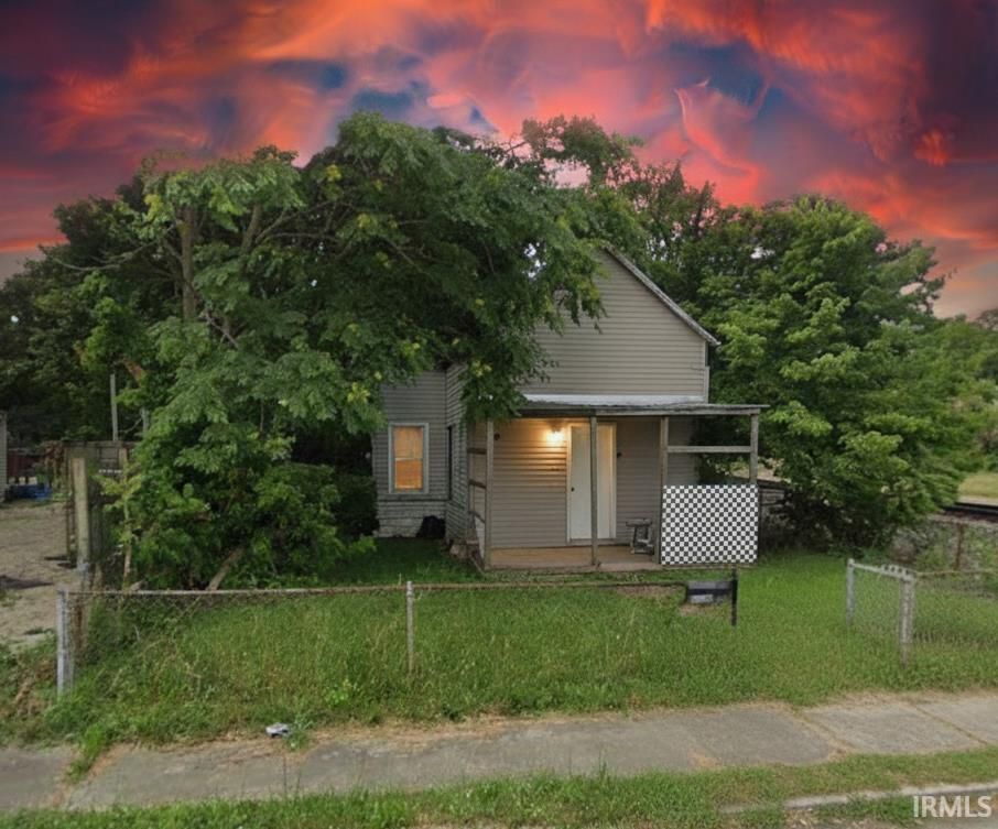 429 W  6th St, Muncie, IN 47302