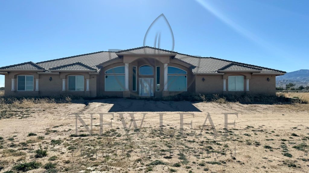 6587 Coyote Rd, Phelan, CA 92371 Trulia