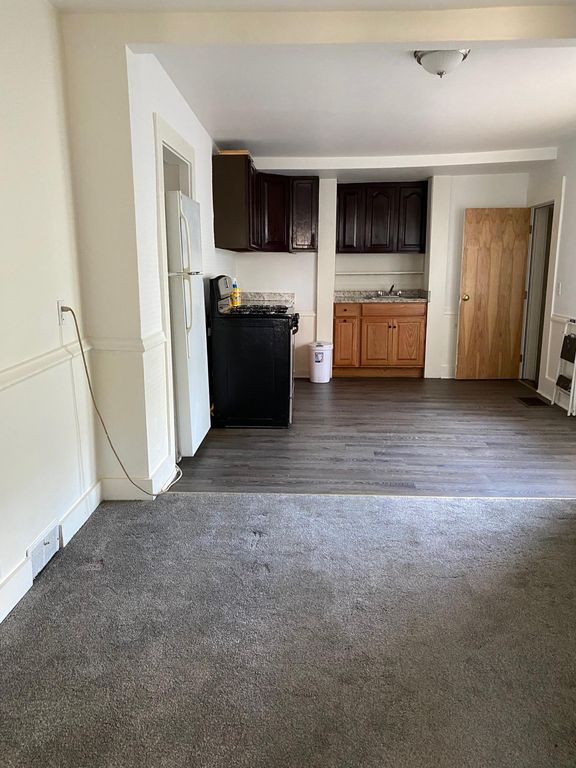 174 Newton St, Waltham, MA 02453