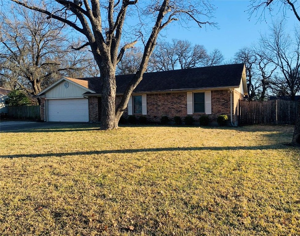 817 Lee Ct, Azle, TX 76020 Trulia