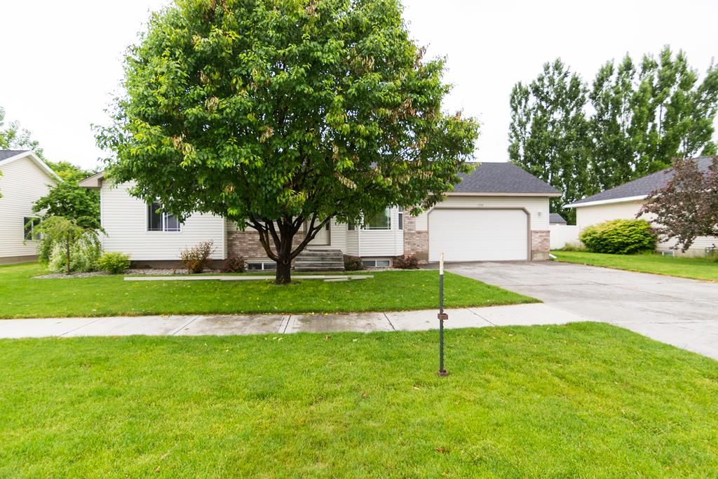 1558 S Wildwood Ln, Idaho Falls, ID 83406