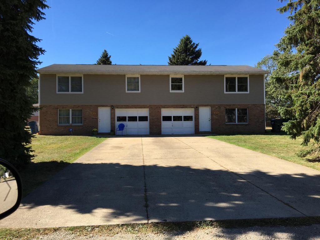 1617 Radcliff Ave NW, Massillon, OH 44646