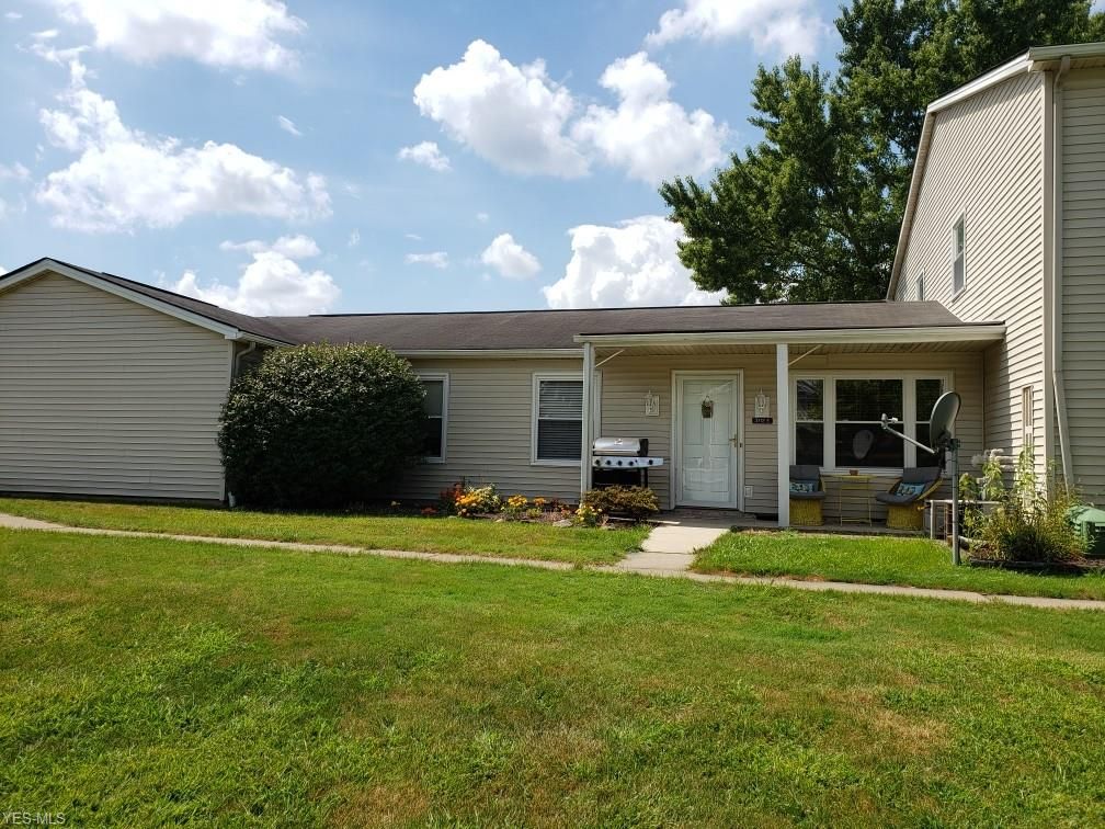 3112 Ivy Hill Cir E, Cortland, OH 44410 2 Bed, 1 Bath Condo MLS