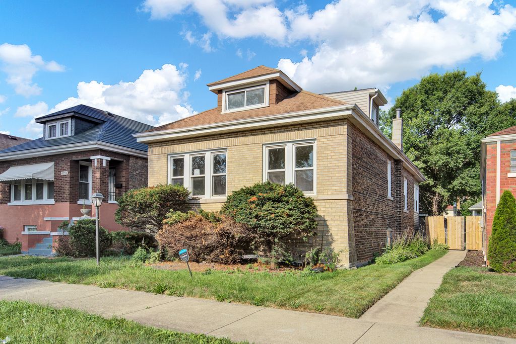 8730 S Parnell Ave, Chicago, IL 60620