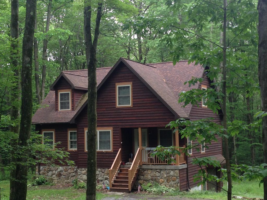 9469 Old State S, Strattanville, PA 4 Bed, 4 Bath SingleFamily Home