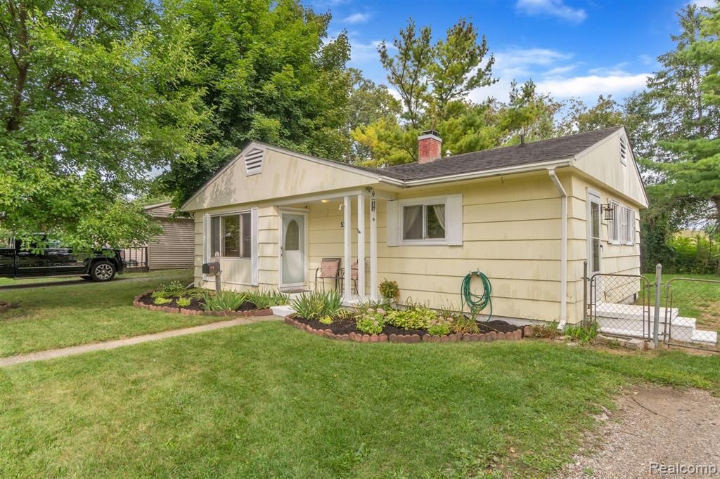 5365 Military Ave, Brighton, MI 48116 Trulia 5365 Military Ave, Brighton, MI 48116 Trulia