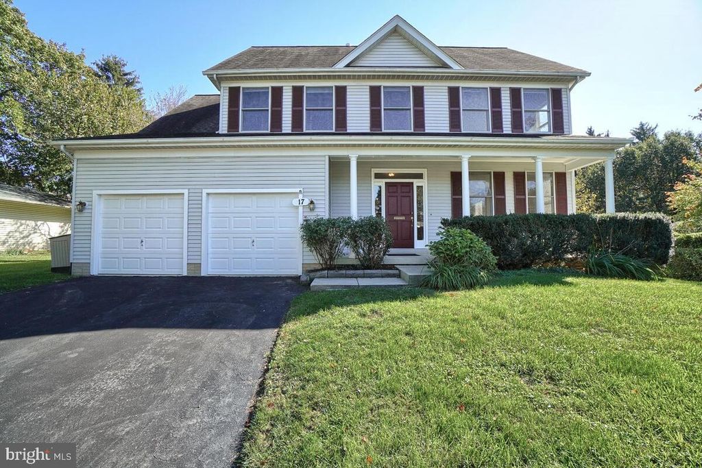 17 Montgomery Ave, Gaithersburg, MD 20877