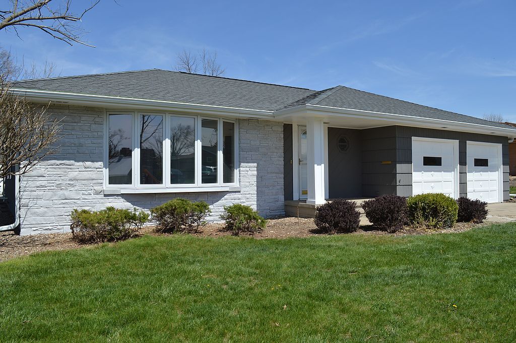 744 30th St NE, Cedar Rapids, IA 52402