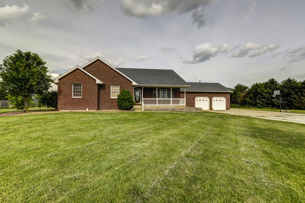226 N 2000e Rd, Paxton, IL 60957 Trulia
