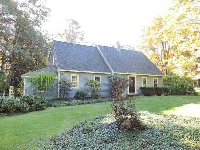 44 Brookwood Ln, Contoocook, NH 03229