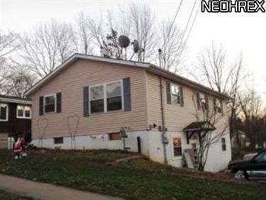 261 E  Adams St, Millersburg, OH 44654