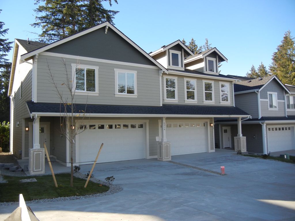 6914 Delaney Ln   NE #1, Olympia, WA 98516