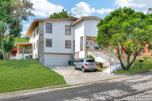 218 Clubhill Dr, San Antonio, TX 78228