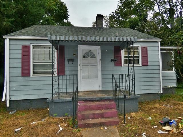20 S Burch St, Petersburg, VA 23803