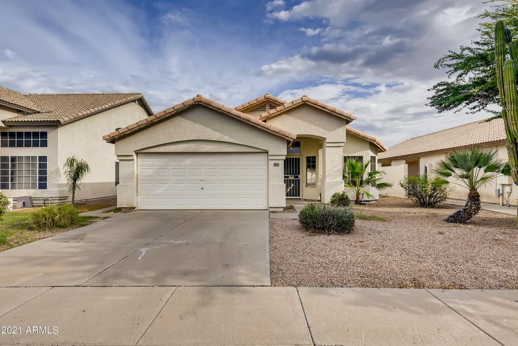 1074 W Heather Ave, Gilbert, AZ 85233