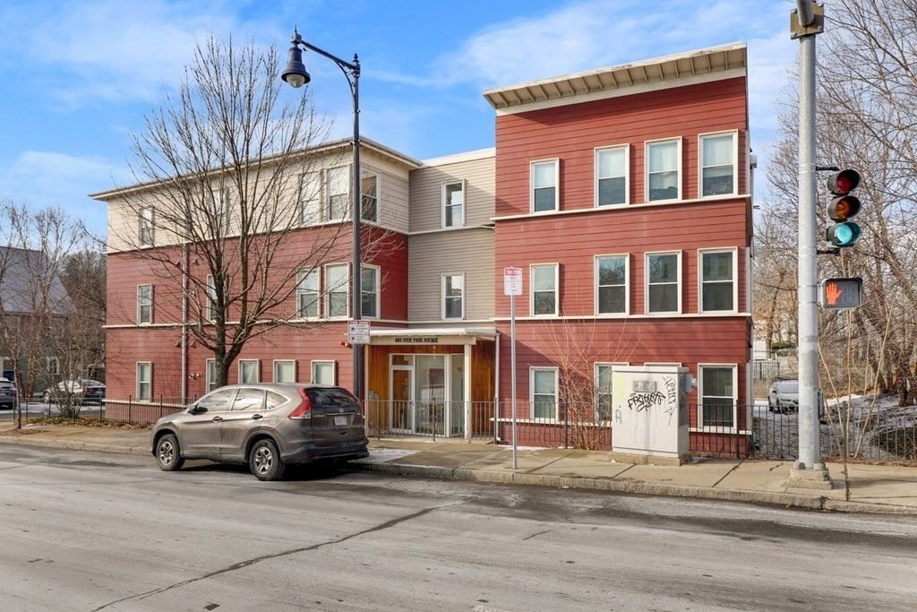 441 Hyde Park Ave #5, Roslindale, MA 02131