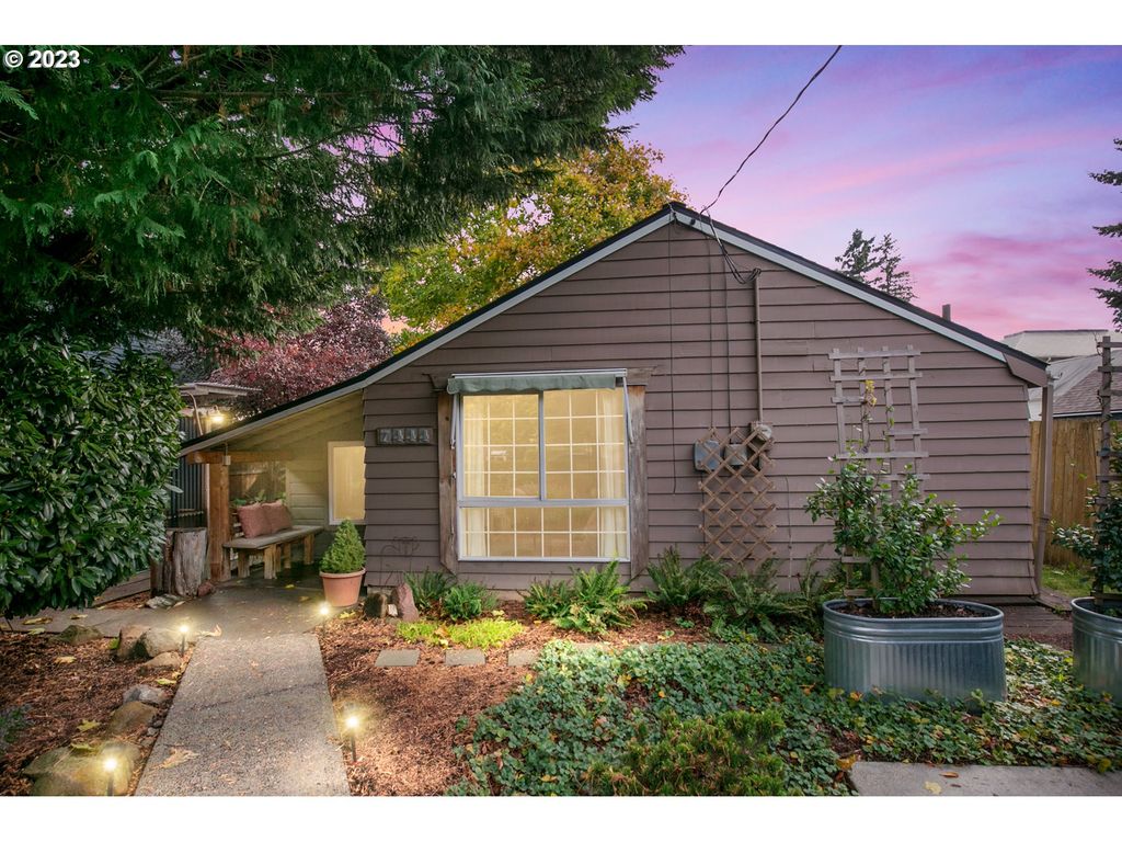 7444 N Stockton Ave, Portland, OR 97203 Trulia