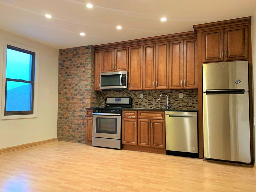 66-62 73rd Pl #2, Middle Village, NY 11379