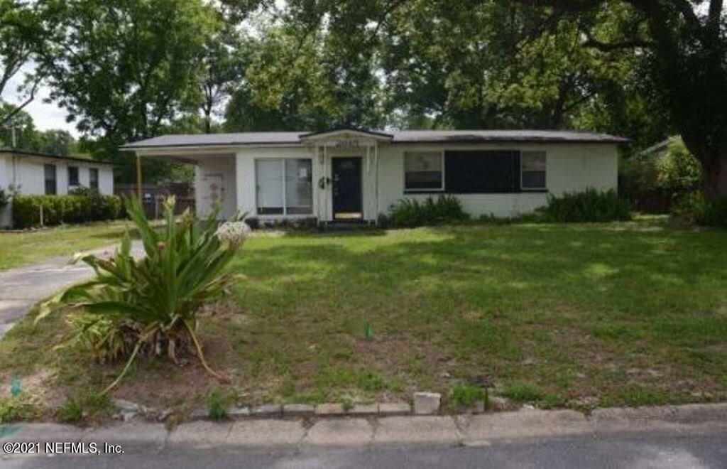 2645 Red Oak Dr, Jacksonville, FL 32211