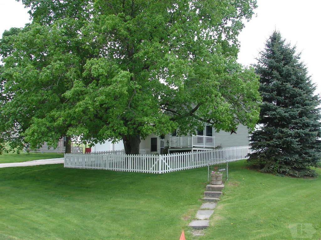 1131 Delaware Ave, Wayland, IA 52654 Trulia