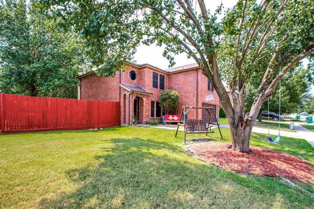 508 Gibson St, Cedar Hill, TX 75104