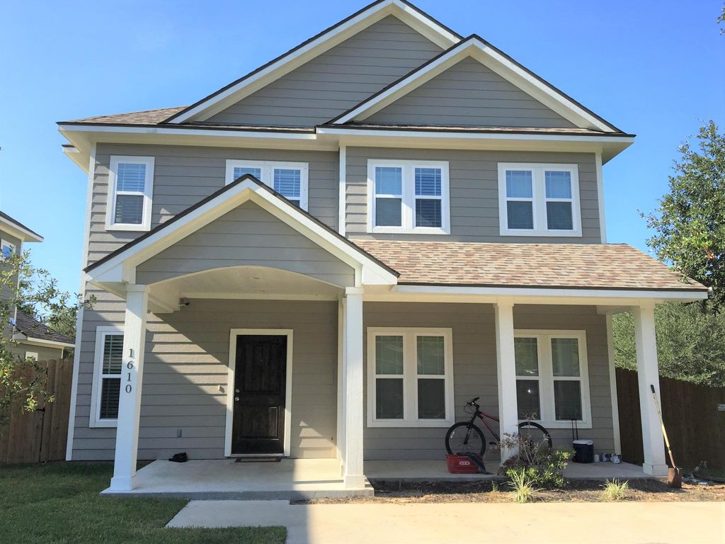 1610 Lemon Tree Ln, College Station, TX 77840