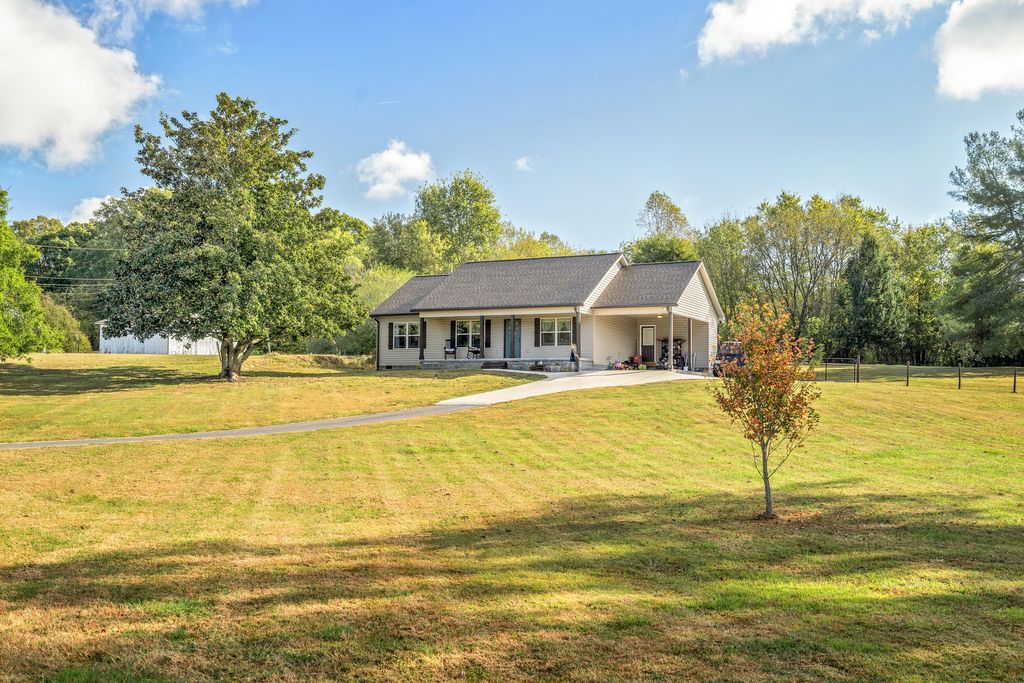 200 Varnell Railroad St, Cohutta, GA 30710 Trulia