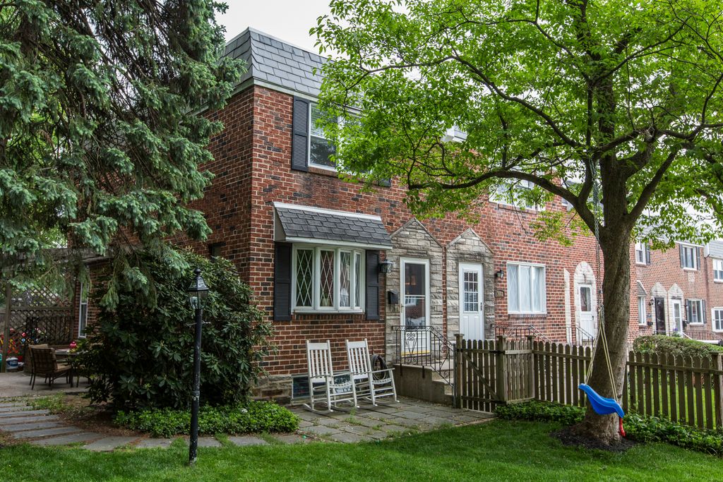 3600 Gypsy Ln, Philadelphia, PA 19129